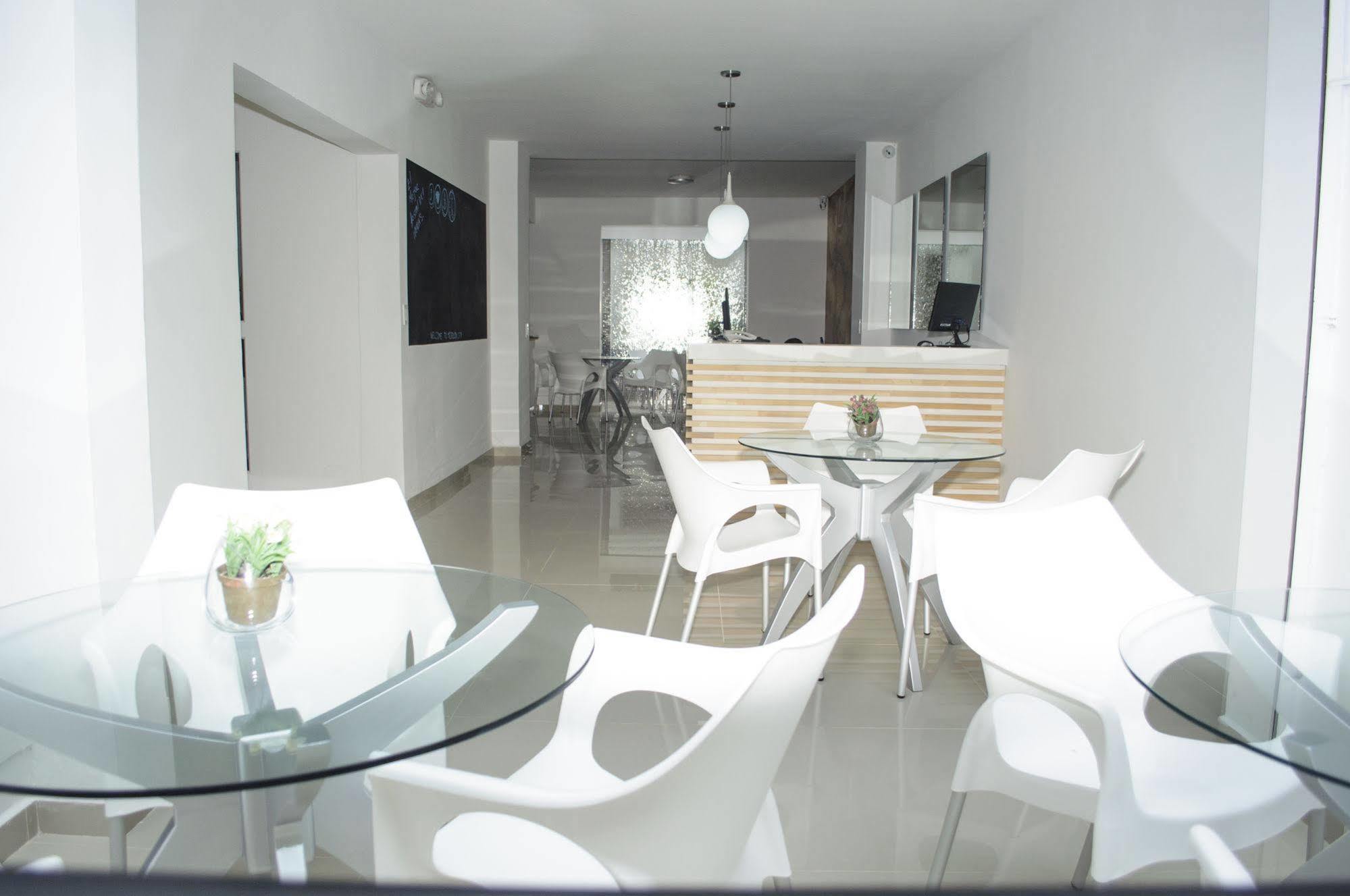 Hostal Lleras Calle 8 Medellín Eksteriør bilde